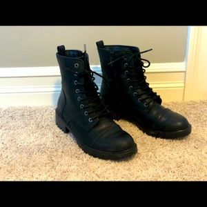Universal Thread Combat Boots